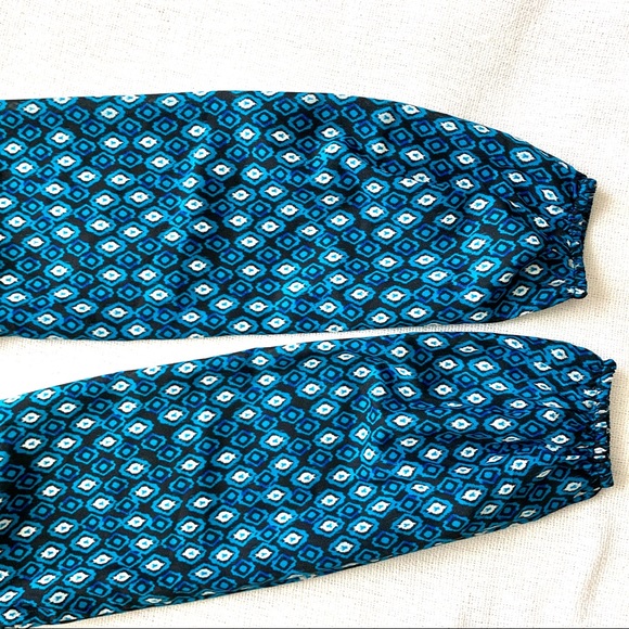 Mudd Blue Artwork Scoop Button Front Crop Blouse - Picture 7 of 11